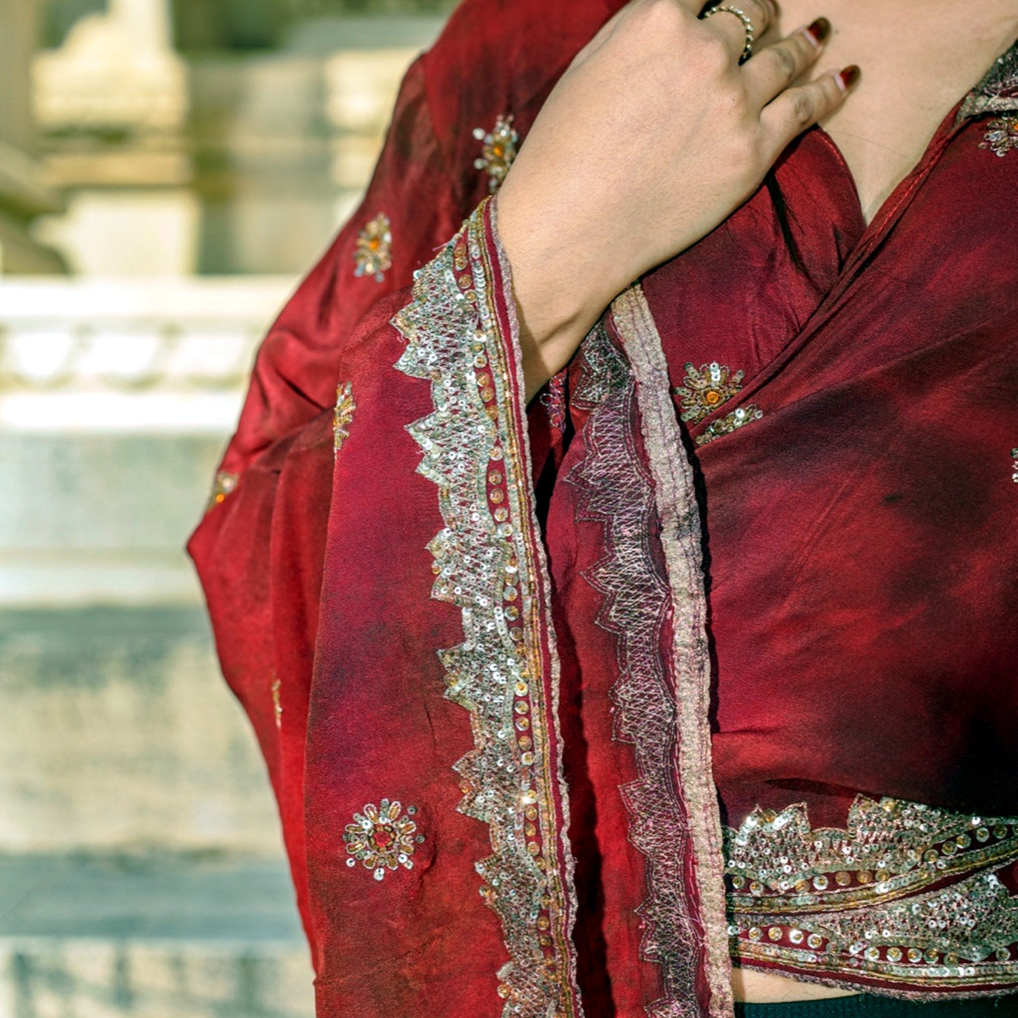 Sari Relic Hooded Top