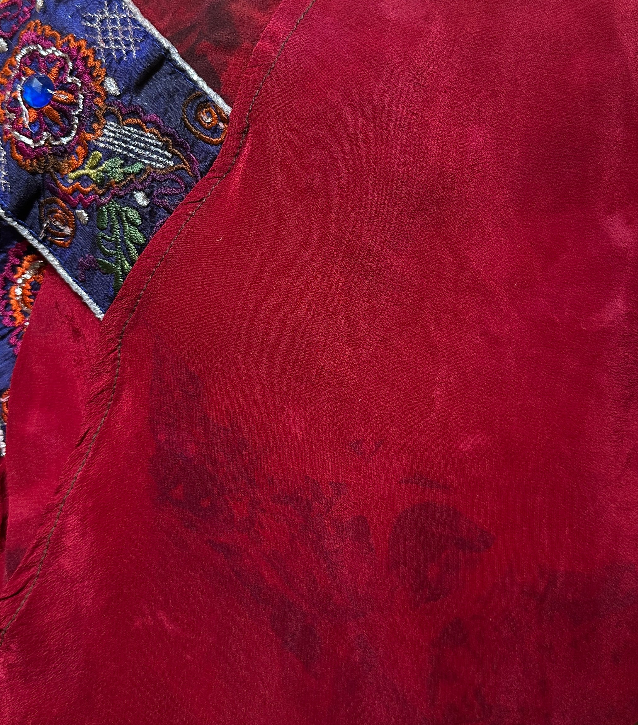 Sari Relic Hooded Top